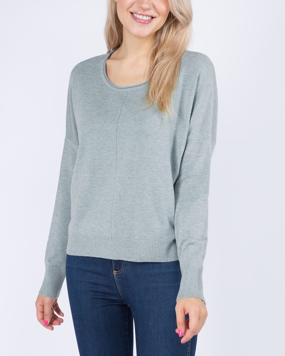 Eliza Front Seam Pullover Heather Silver. This round neck pullover features a front seam and fitted design, the perfect lightweight everyday sweater to have in your closet for any time of year.
