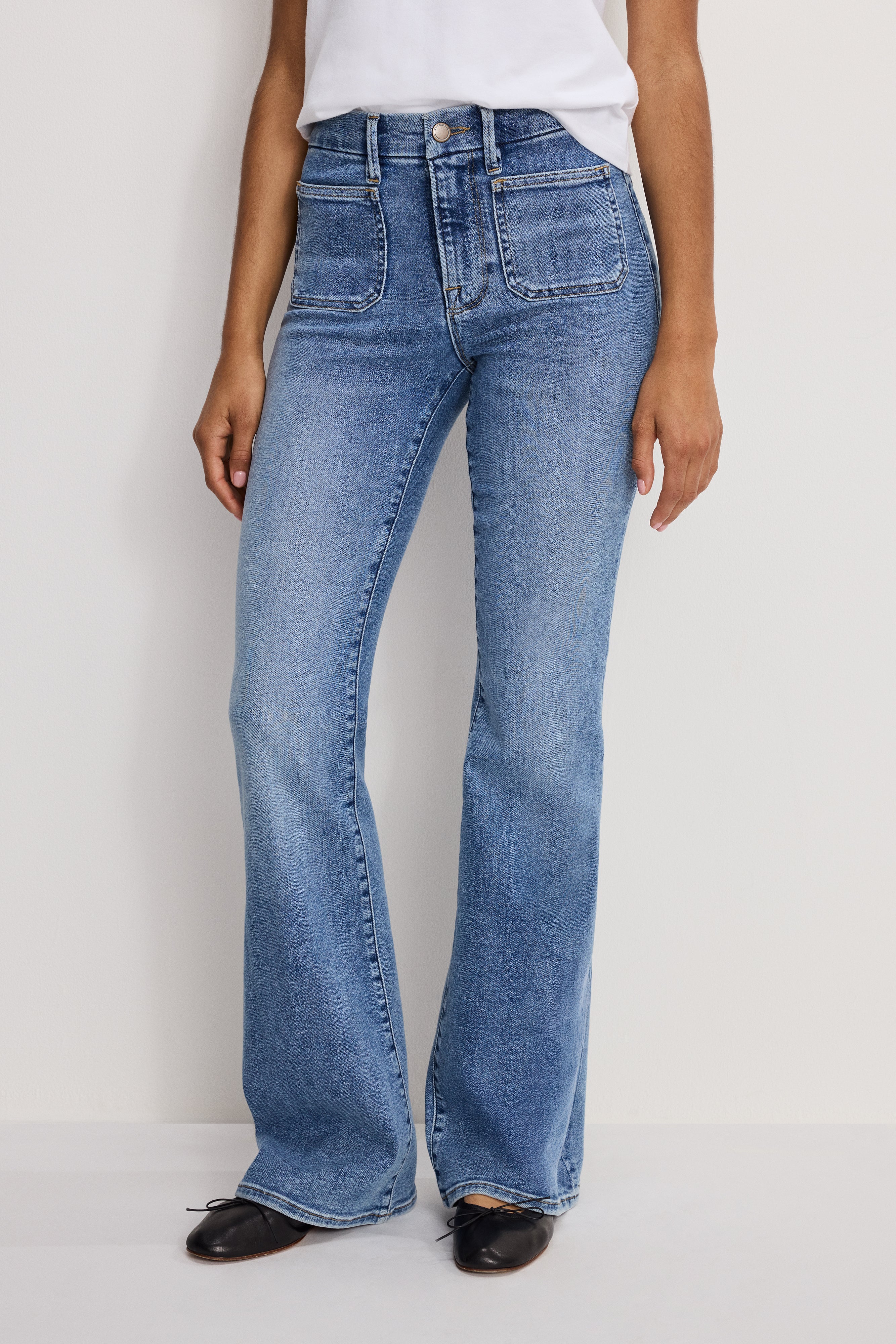 high rise flare jeans, women’s flare denim, patch pocket jeans, vintage inspired jeans, flattering flare jeans, boutique denim, everyday denim