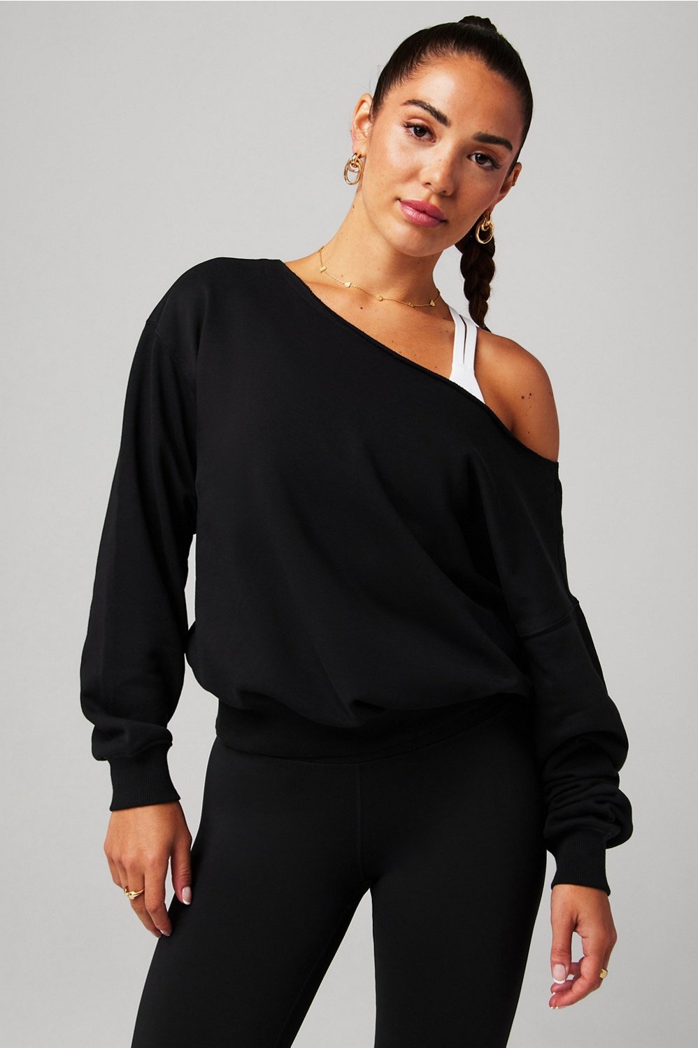 off shoulder sweatshirt, women’s sweatshirt, relaxed fit sweatshirt, athleisure top, casual sweatshirt, women’s athleisure, cozy sweatshirt, workout layering top, everyday lounge top, sporty women’s top, relaxed pullover, women’s casual top, studio to street top