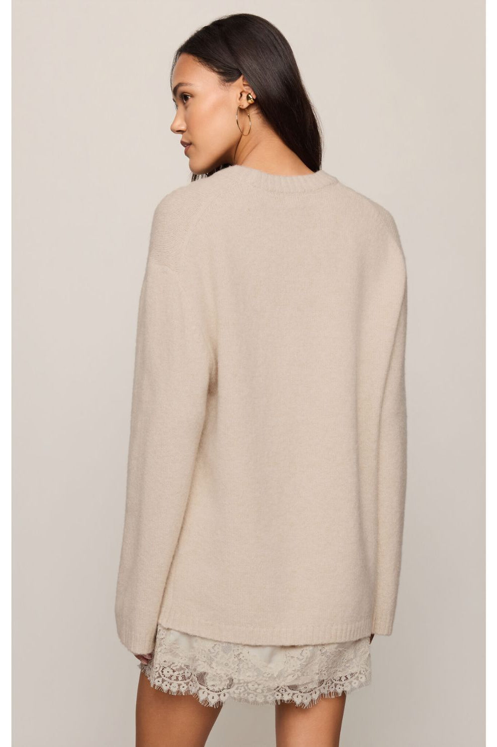 Chill Mode Sweater – Frosted Pearl, fluffy crewneck sweater with long sleeves and relaxed fit