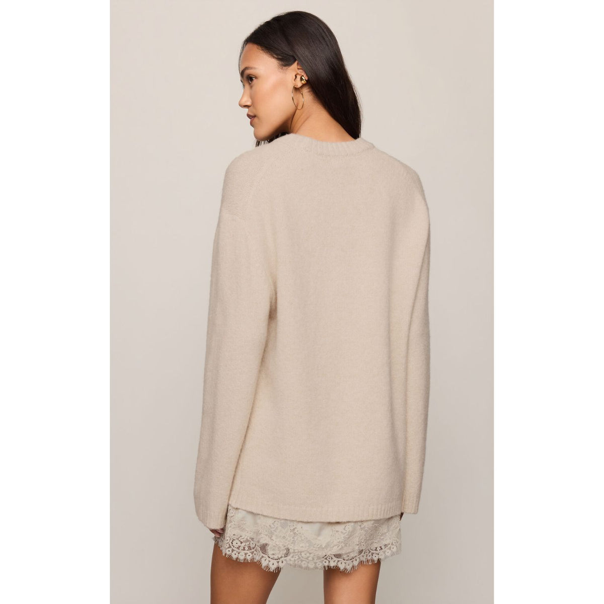 Chill Mode Sweater – Frosted Pearl, fluffy crewneck sweater with long sleeves and relaxed fit
