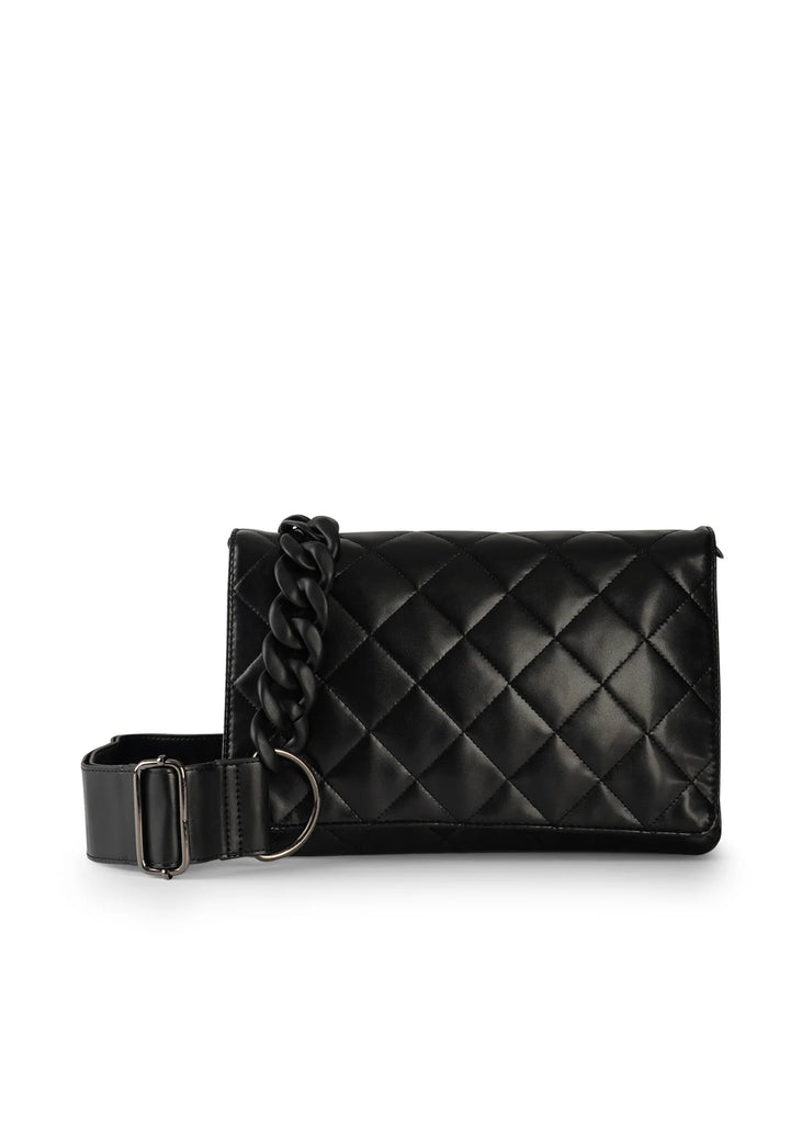 Haute Shore Faux Leather Lexi Bag Black. The Lexi crossbody is a must have bag, with a faux leather quilted design, flap closure and multiple strap options, it works with every look day or night.