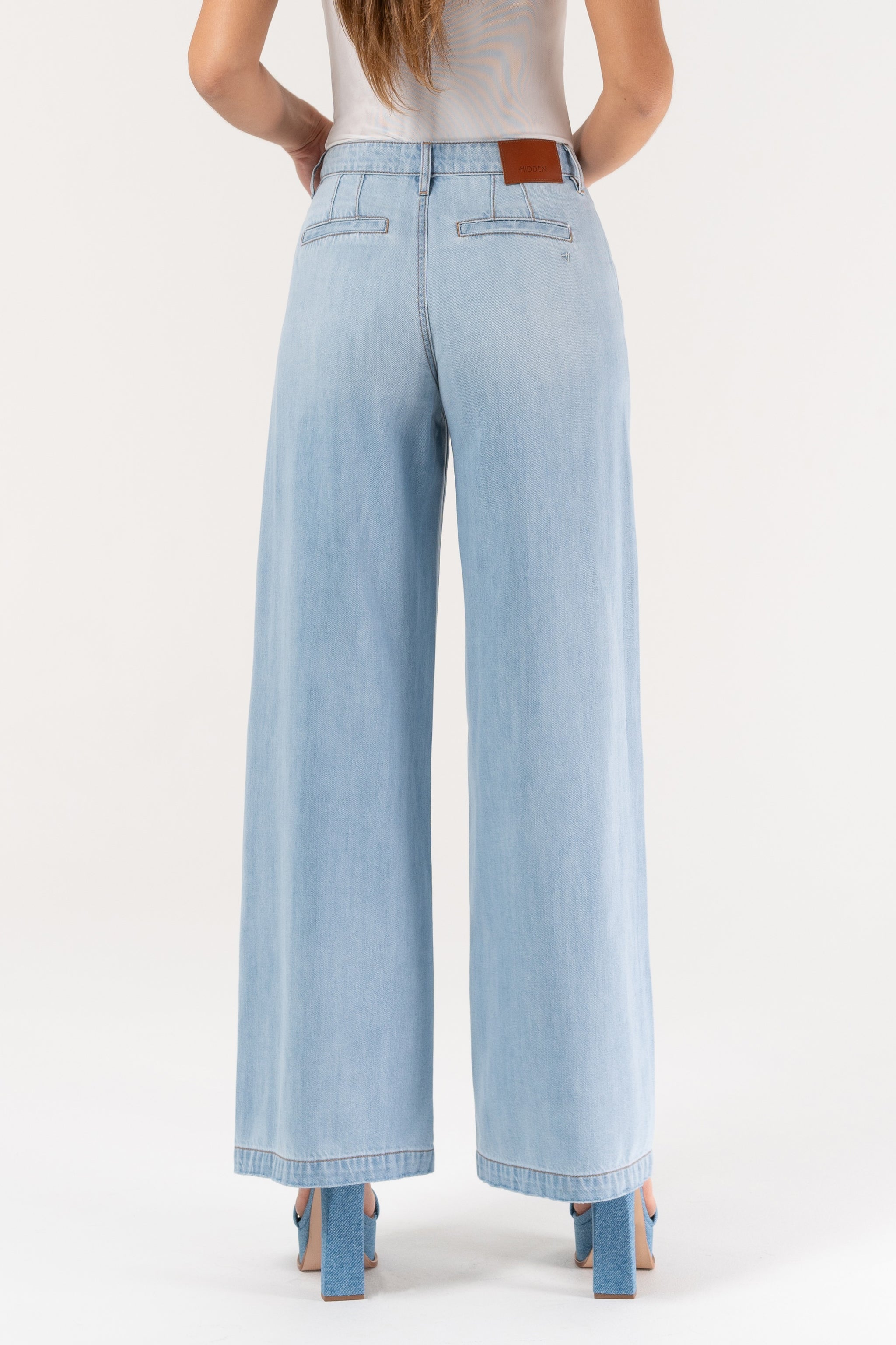 【HI FI FNK】Ray Light Wide Trousers OLRIK Plus Size Wide Leg Pants for Women Lightweiht High