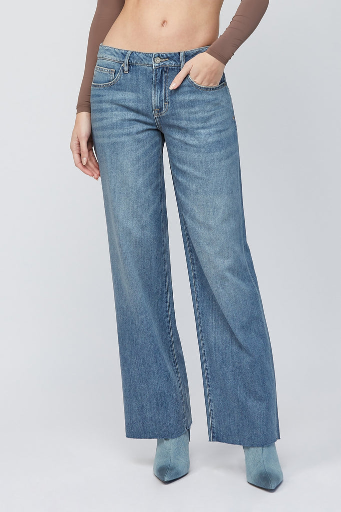 Hidden Logan Low Rise Dad Jean Medium Blue. Get the 90s look in these low rise dad jeans, made from super soft denim, they're the perfect pair to throw on for a casual cool girl vibe.