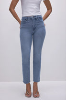 Good American Split Pocket Straight Jeans Blue. A high-rise vintage-inspired straight fit in smoothing denim, this will be your new favorite fit featuring a slimming fit and split back pocket detail.