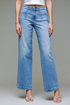 wide leg jeans women, high rise wide leg jeans, straight leg denim women, everyday denim jeans, relaxed fit jeans women, casual jeans women, modern denim style, weekend wear jeans, women’s denim, casual essentials, easy everyday jeans