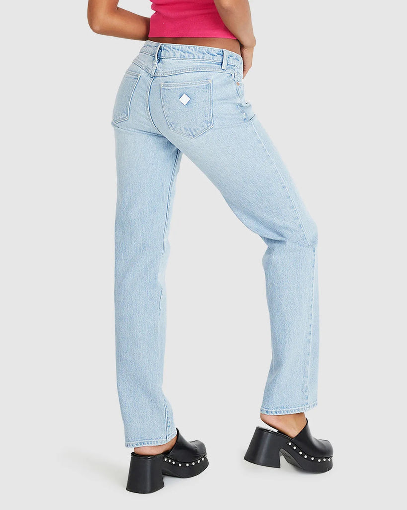 Abrand Jeans A 99 Low Rise Straight Denim Wash. The A 99 Low Straight in Gina is a low rise, straight leg jean, made with a comfort stretch denim, perfect for everyday wear.