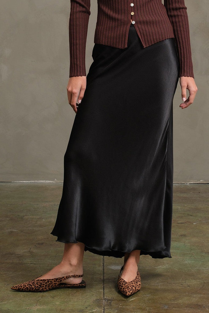 satin midi slip skirt outfit, silky midi skirt, dressy satin skirt, holiday slip skirt, elegant satin skirt, boutique satin skirt, timeless satin skirt, satin skirt for events