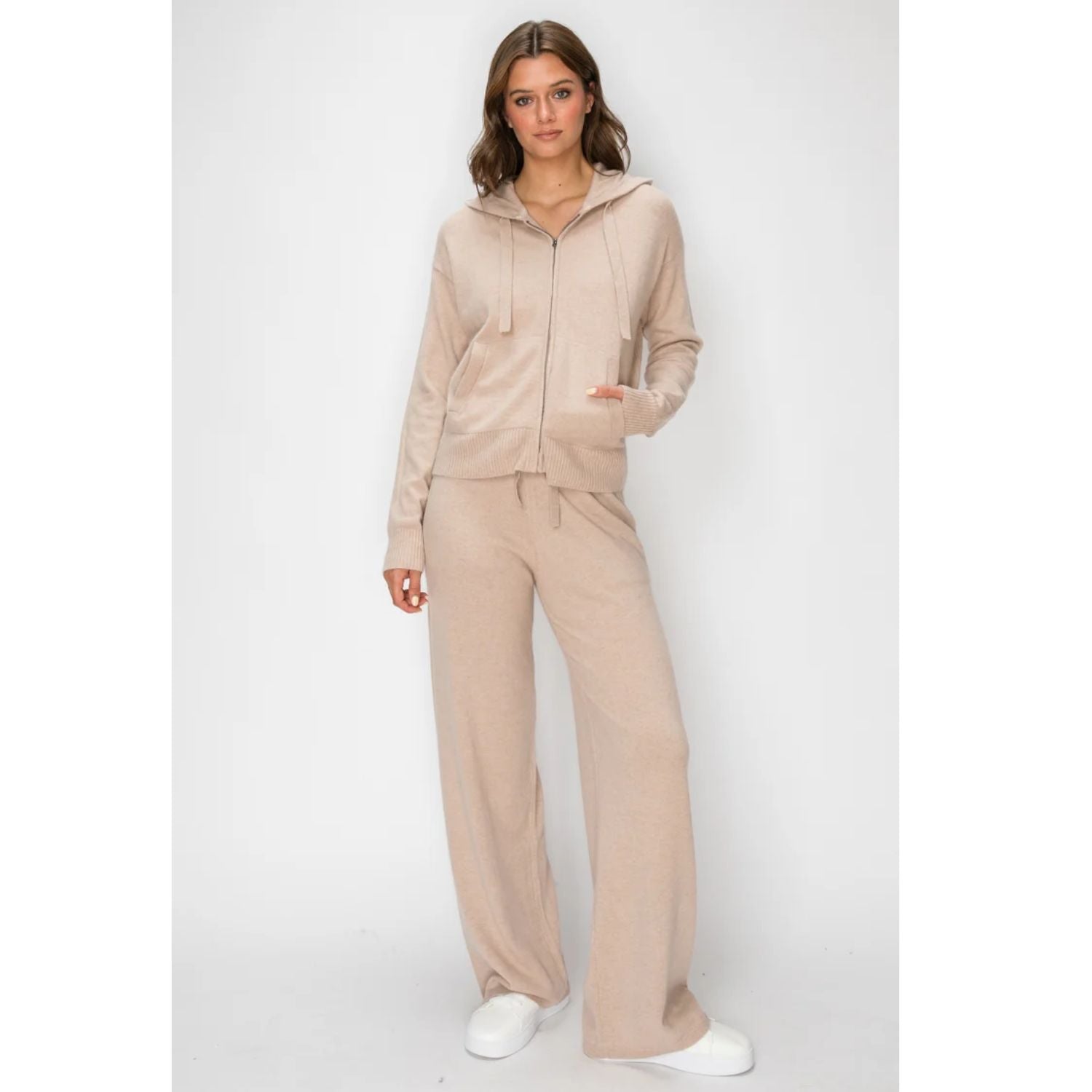 Women's Cloudmere Lounge Pant in Oat Melange featuring a drawstring waistband, side pockets, and relaxed wide-leg silhouette.