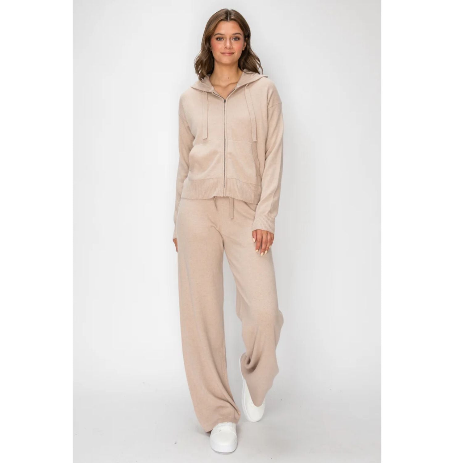 Women's Cloudmere Lounge Pant in Oat Melange featuring a drawstring waistband, side pockets, and relaxed wide-leg silhouette.