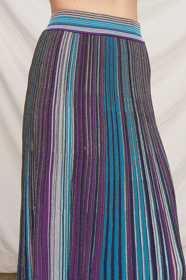 En Creme Multicolor Striped Knit Midi Skirt in Black, close-up of back waistband and stripes