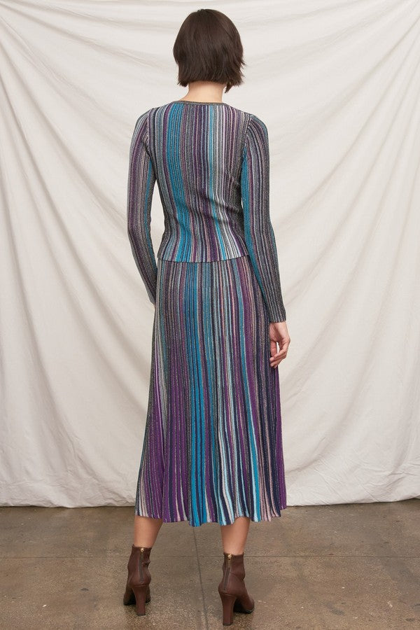 En Creme Multicolor Striped Knit Top in Black, full-length back view