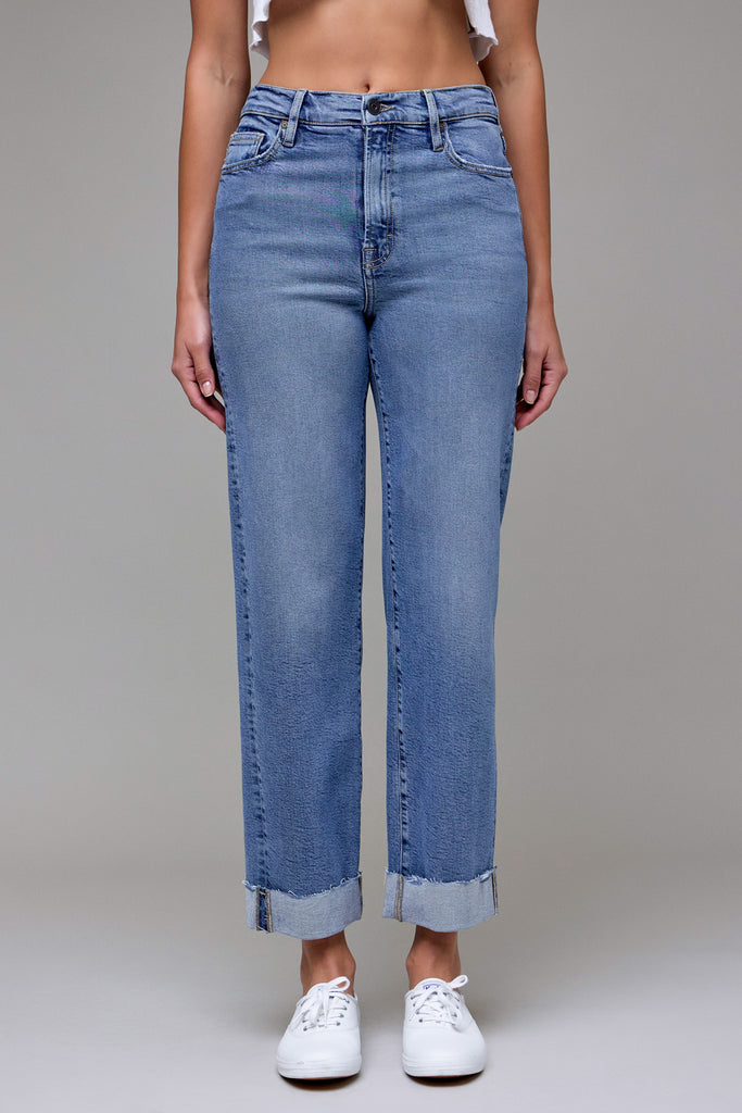 cuffed jeans, straight leg jeans women, light wash denim, high rise cuffed jeans, relaxed fit jeans, rolled hem jeans, ankle length jeans women, casual denim outfit, everyday jeans, vintage wash denim, straight leg high waisted jeans, laidback denim style, weekend jeans