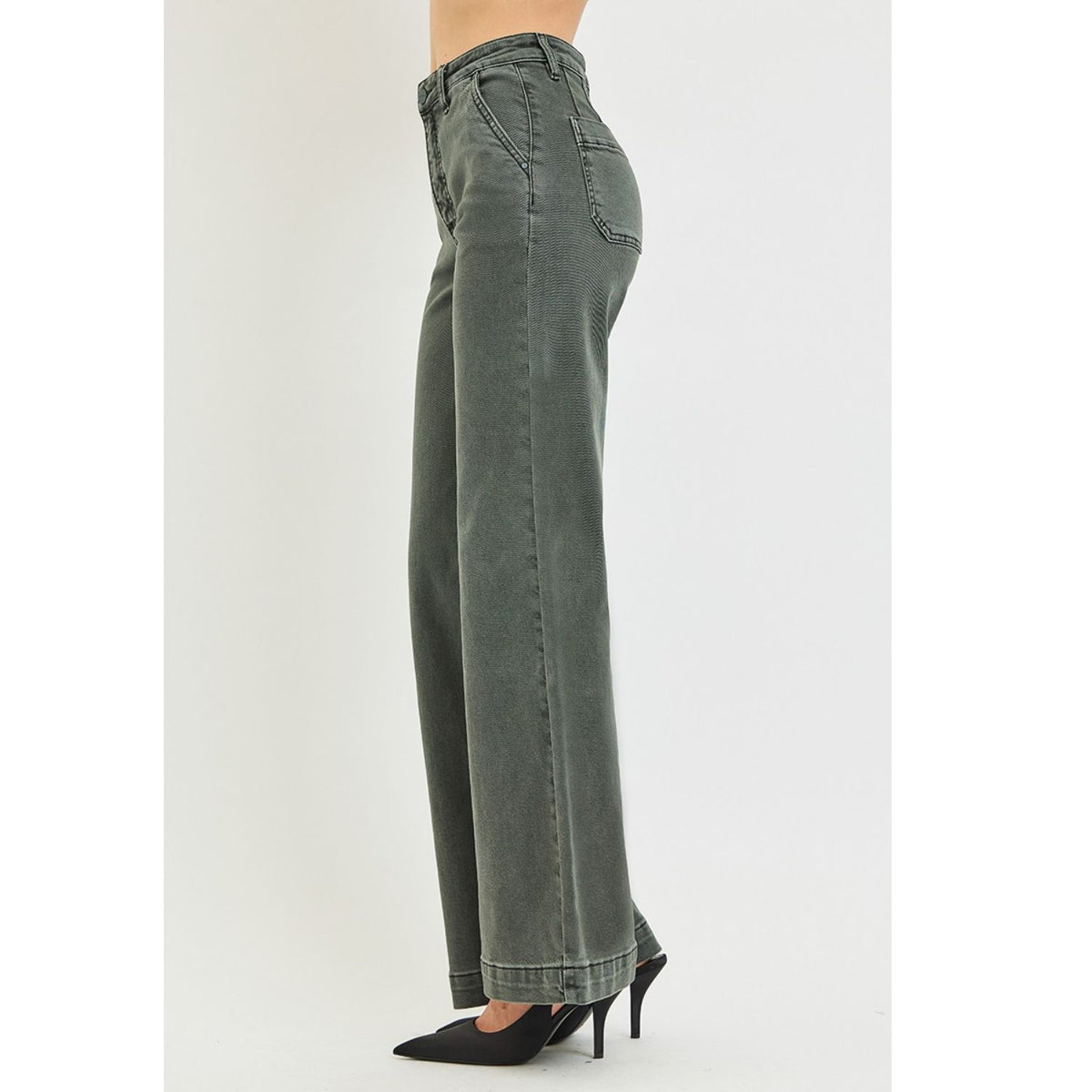 High-Rise Wide-Leg Slant Pocket Pants featuring a flattering high-rise waist, relaxed full-length wide-leg silhouette, and functional slant pockets for a polished, modern look.