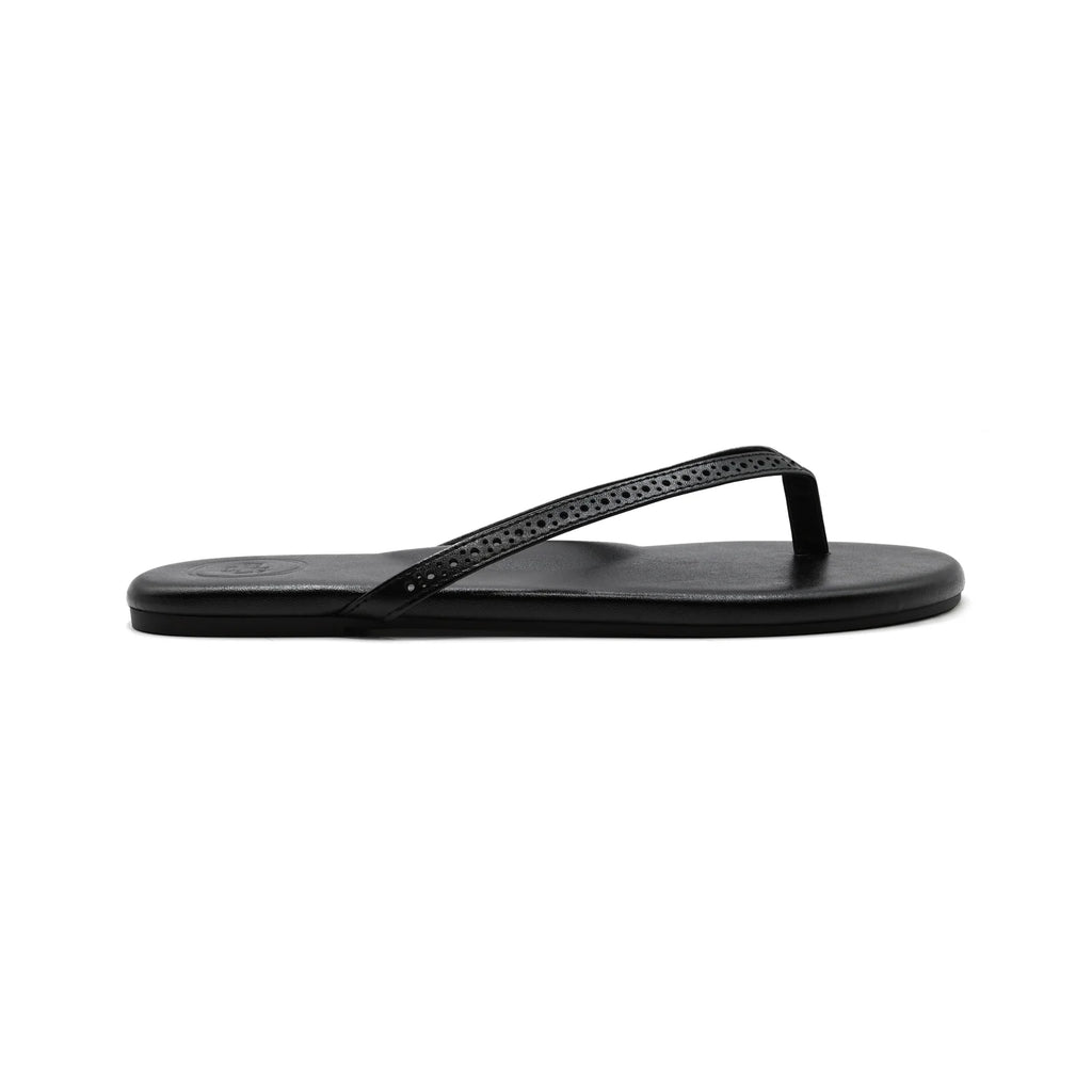 Solei Sea Indie UES Sandal Black. The cushioned footbed, padded arch support, non-slip rubber bottoms and water-resistant vegan leather pack these sandals with the versatility to seamlessly wear to the beach, brunch or anywhere in between.