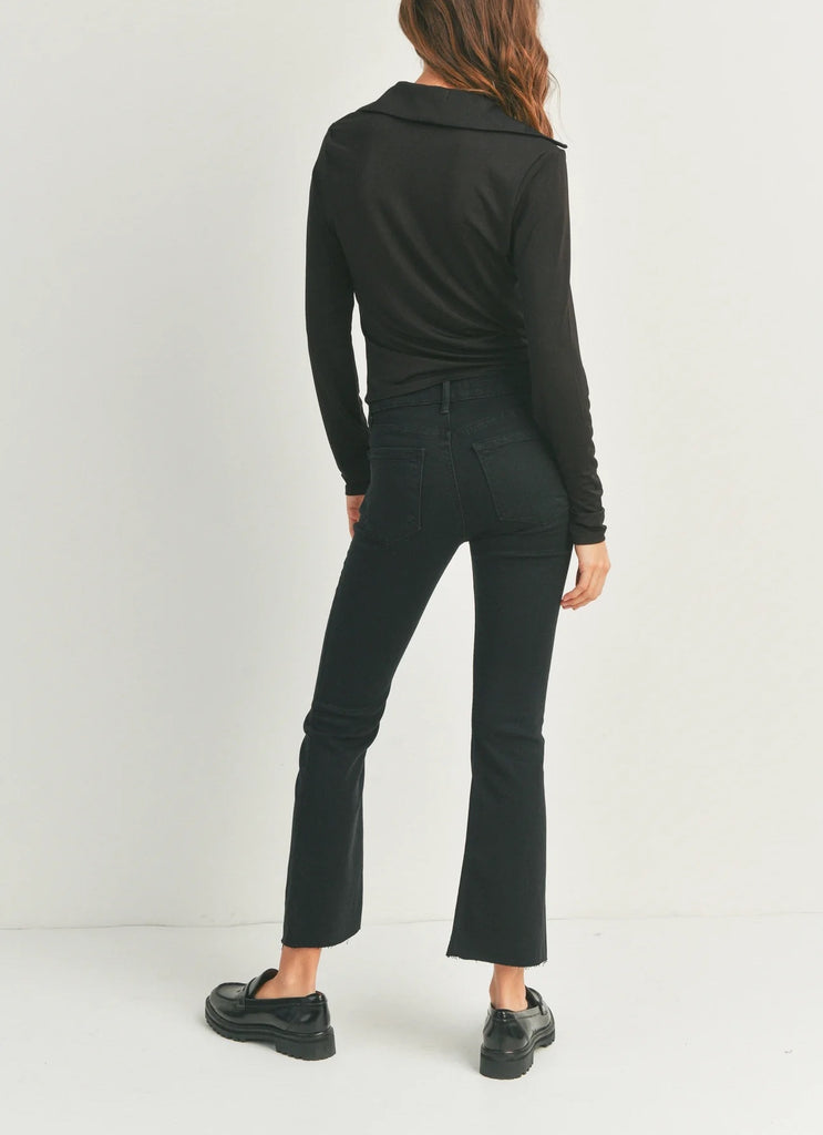 JBD Tonal Crop Flare Jean Dark Denim. Slim from the hips to thighs with a gently flared leg and perfectly cropped to show off a chic pair of shoes. With just enough stretch for all-day comfort, this high rise jean will be a go-to.