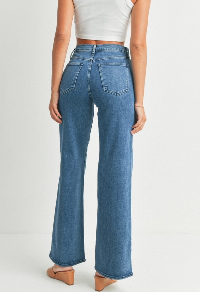 JBD Palazzo Jean Medium Blue Denim. These high rise jeans feature a wide straight leg and medium blue wash, the perfect comfortable pair for wearing everyday with your fav top.