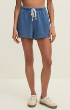Relaxed shorts with drawstring waistband and soft fabric