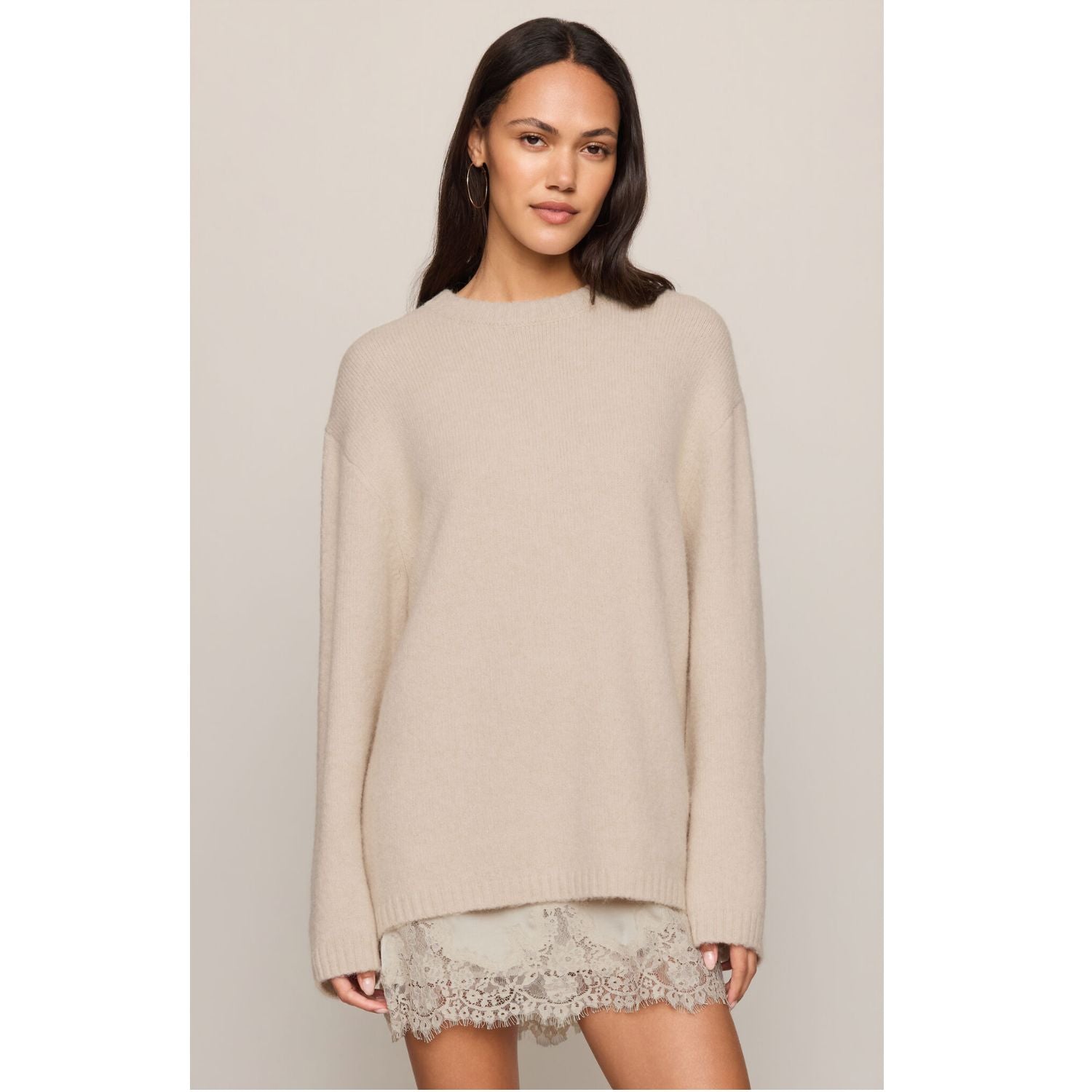 Chill Mode Sweater – Frosted Pearl, fluffy crewneck sweater with long sleeves and relaxed fit