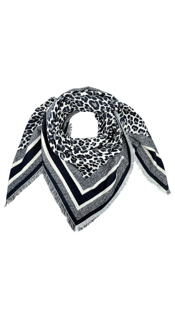 KW Fashion Leopard Print Scarf in Black