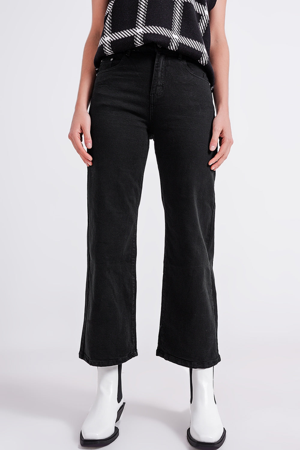 women’s cropped wide leg jeans, high rise jeans women, modern denim women, everyday jeans women, straight wide leg denim, versatile denim women
