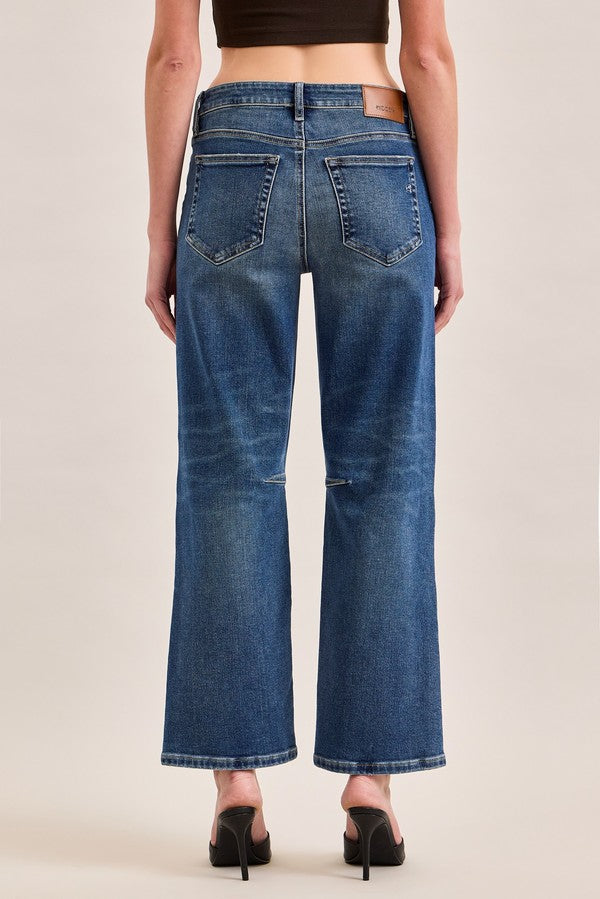 Hidden Ella HR Classic Straight Knee Darts in Dark Wash, back view