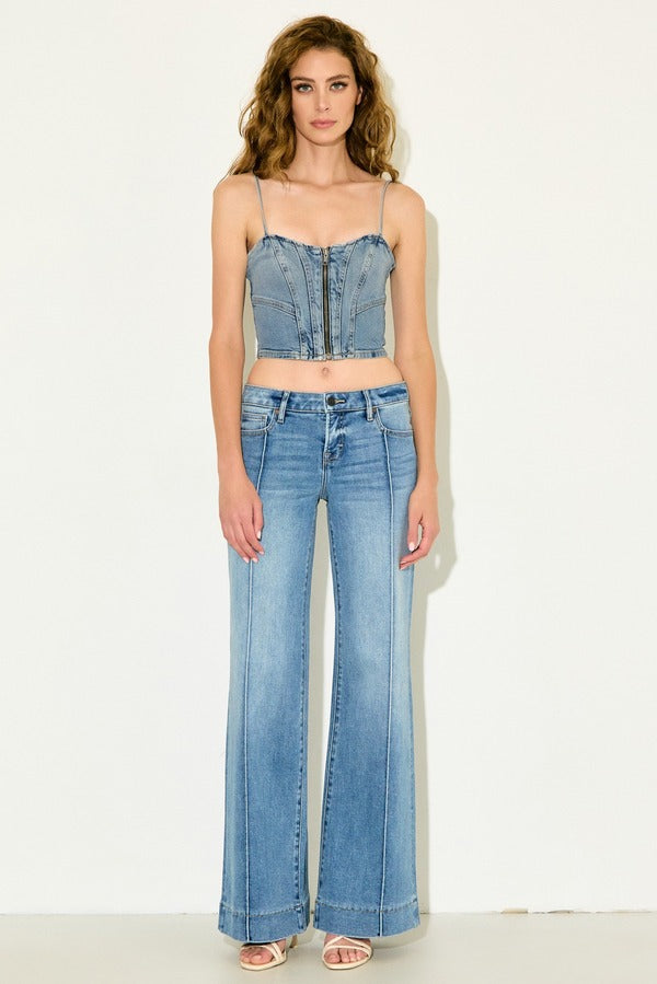 Hidden Happi Low Rise Pintuck Comfort Flare in Medium Light, styled front view
