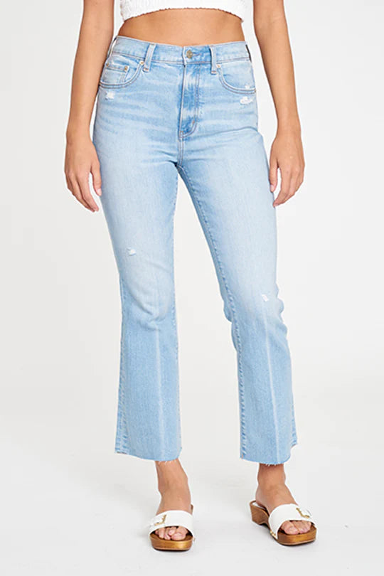 Daze Shy Girl Light Wash Jean Honor Roll Vintage. The perfect jeans for everywhere, in a light wash with gentle knicks and a tailored front crease, the Shy Girl is a cropped flare that can be worn with any kind of shoe. Constructed in "Just Right" denim, it is mostly rigid, but with a touch of stretch.