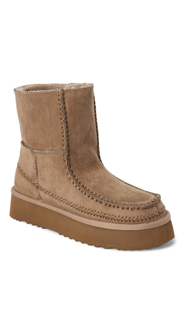 Coconuts by Matisse Alaska Snow Bootie in Taupe, three-quarter view