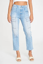 Daze Straight Up Cargo Honor Roll. A classic straight leg got a utilitarian upgrade with slim cargo pockets and seam detailing in this cargo style jean. The fabric is the perfect mix of rigid and stretch, and the light wash with heaving fading gives it a true been-around-for-decades vintage look.