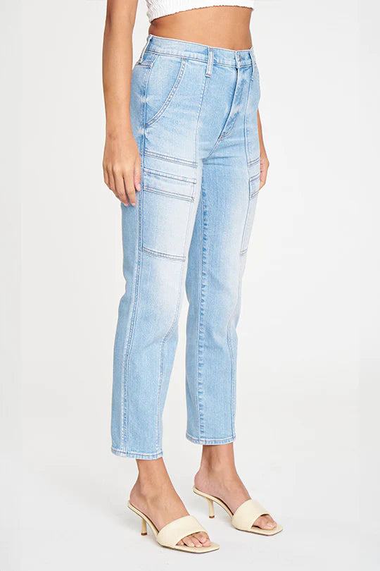 Daze Straight Up Cargo Honor Roll. A classic straight leg got a utilitarian upgrade with slim cargo pockets and seam detailing in this cargo style jean. The fabric is the perfect mix of rigid and stretch, and the light wash with heaving fading gives it a true been-around-for-decades vintage look.