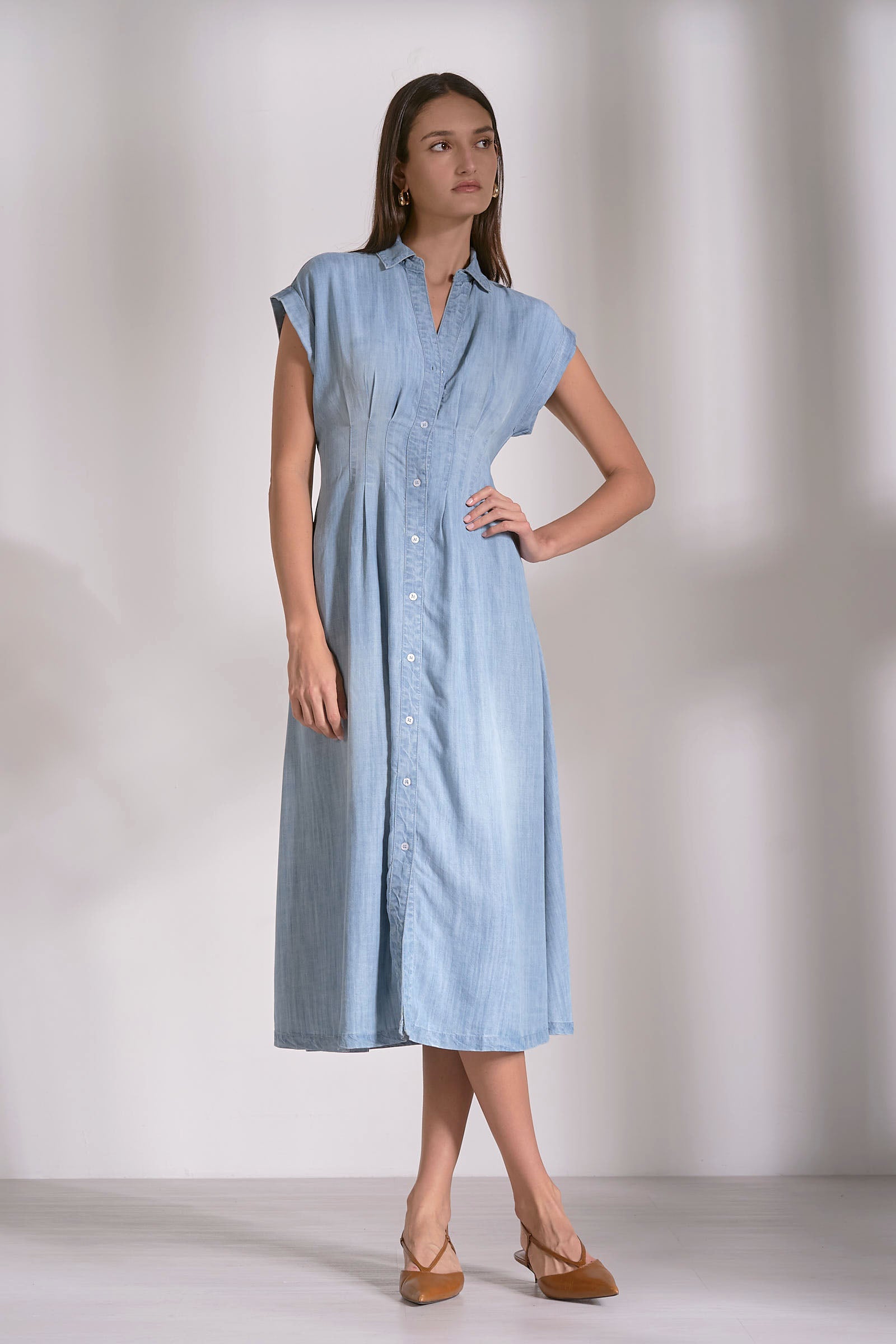 chambray midi dress, button front midi dress, casual midi dress, everyday dress, chambray shirt dress, lightweight summer dress, relaxed midi dress