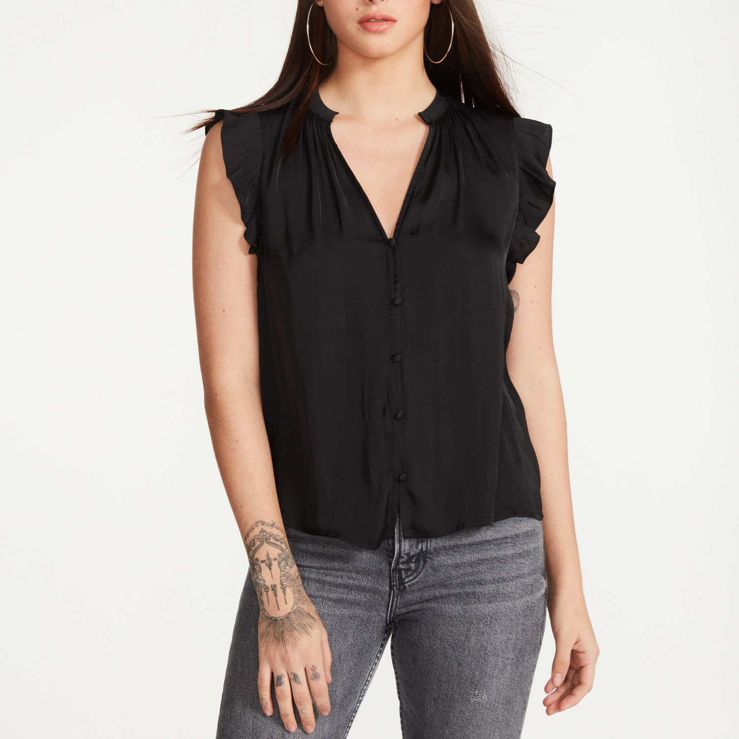 BB Dakota Annie Top. The Annie top is a gorgeous and great piece. Tuck it in for a more business-like look and wear untucked for a more casual feel