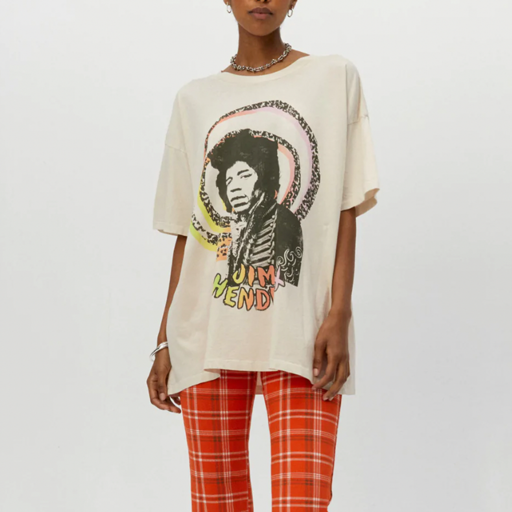 Day Dreamer Jimi Hendrix Spiral Tee. A portrait of the jack of all trades hits center on this relaxed merch tee highlighted in a multi-colored spiral with the icon’s name in hand-drawn letters. A creative rendition for one of the most creative himself