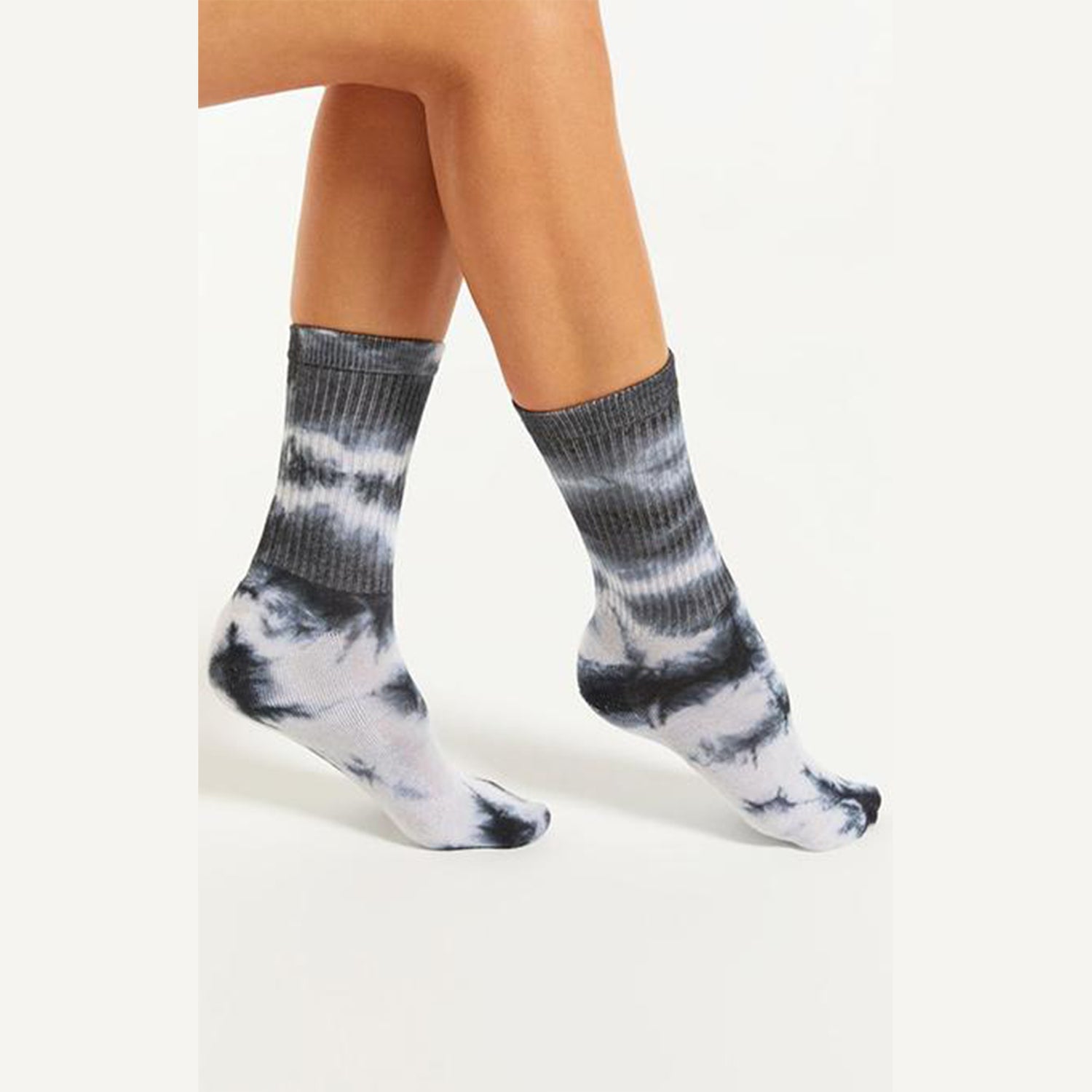 Z Supply Tie Dye Socks. These Tie Dye Socks add the perfect touch to any cozy look and can be worn in and out of the house. Wear them with your favorite lounge set for a colorful, fun look you'll wear all season.